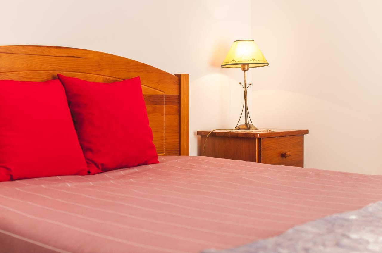 Bed and Breakfast Rivers Nation Surf Camp Атогиа-да-Балейя Экстерьер фото